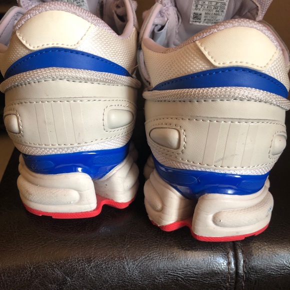 Raf Simons - Picture 2 of 6